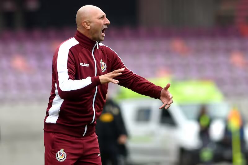 CLMerlo's tweet photo. 🚨Cristian Paulucci es el nuevo entrenador de UTC Cajamarca. 
*️⃣Asumirá en el segundo semestre. Firmará hasta fines de 2026 con opción de extender por un año más si se dan ciertos objetivos. https://t.co/neiV858oEh