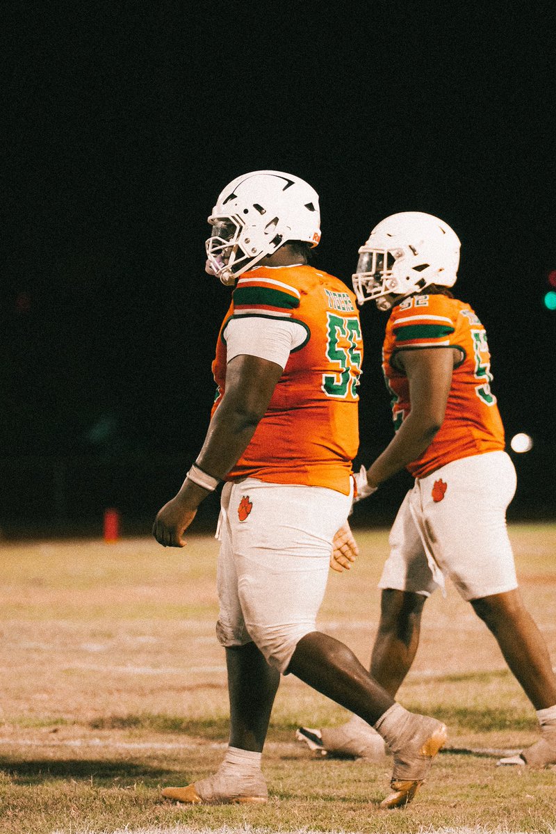 DajourWebb58's tweet photo. Check me out !
Spring game-https://t.co/KBFu6oT4aI

Orange game _ https://t.co/aZ10LUrVdY

@trenchmenAC 
@JonesHSFootball https://t.co/27HRnDAEp0