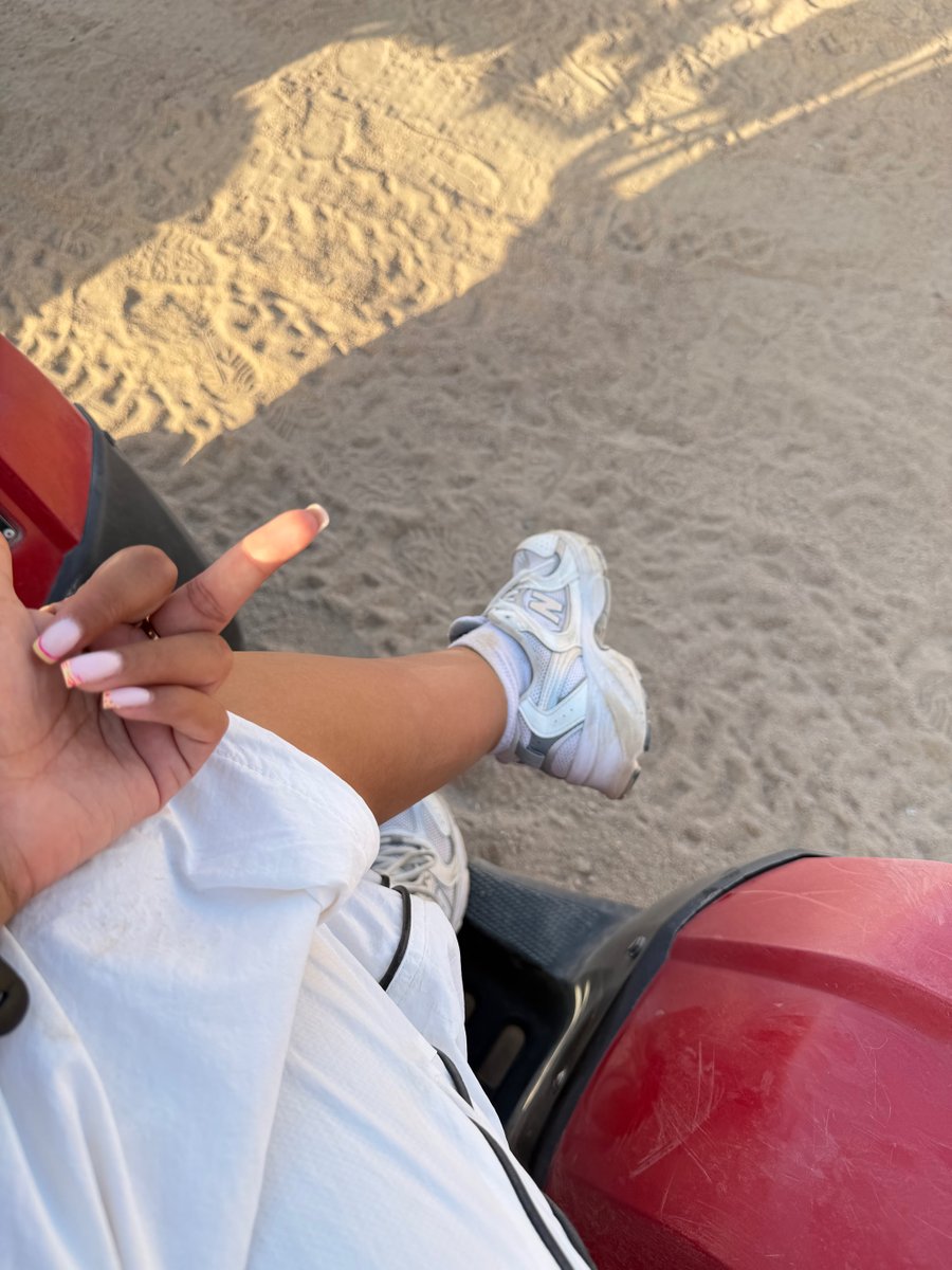 rina tweet media