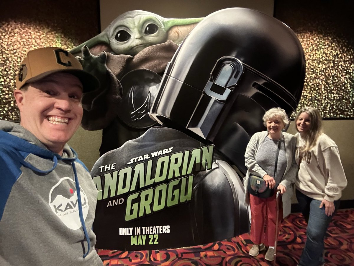 lightlings2021's tweet photo. We saw the matinee showing today!! Loved it #TheMandalorianAndGrogu https://t.co/AjdUB8GZ8i