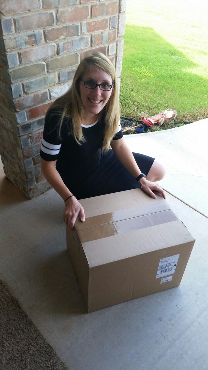 DaveJohnso6jrf's tweet photo. Are you ready for your package 📦 just massage me right now https://t.co/RQ97FKjgp0