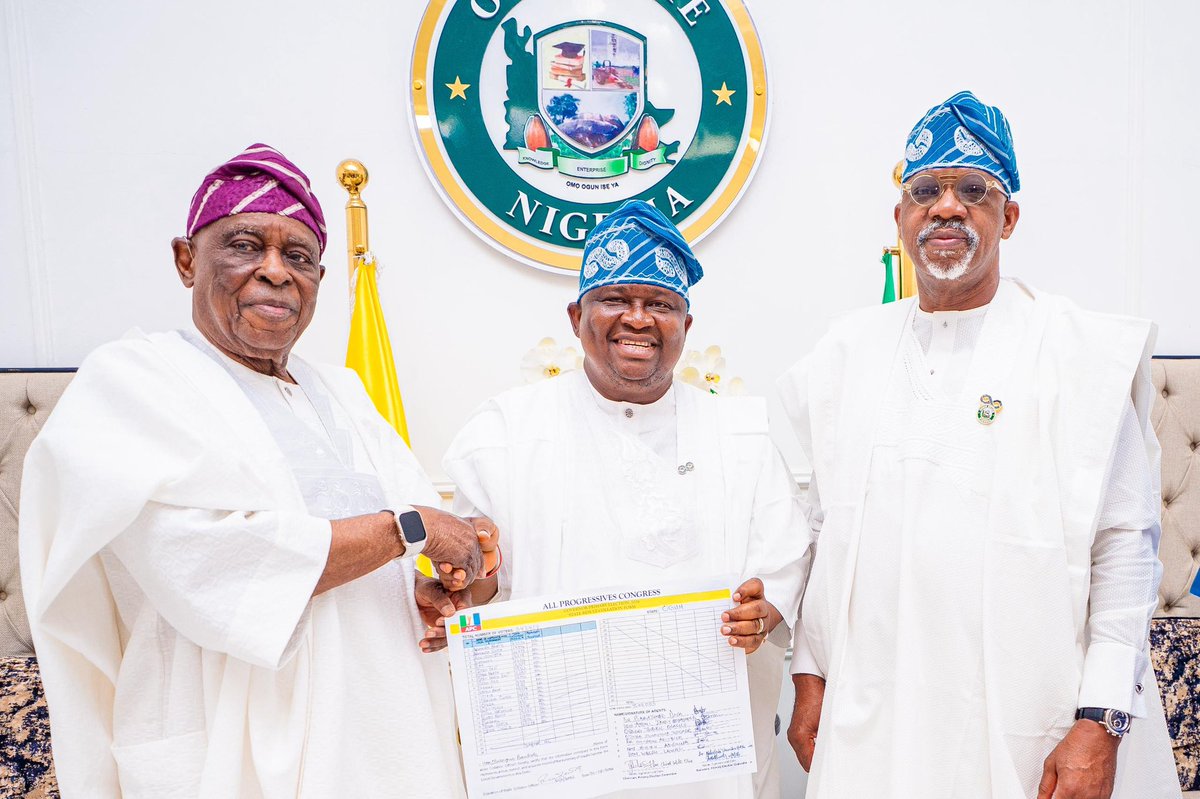 AdeolaYAYI's tweet photo. Today, I presented my primary election result sheet to @DapoAbiodunCON, former Governor Chief Olusegun Osoba, and the Ogun State APC Chairman, Chief Yemi Sanusi, following my emergence as the party’s candidate for the 2027 gubernatorial election. https://t.co/aTO4TdhAw9