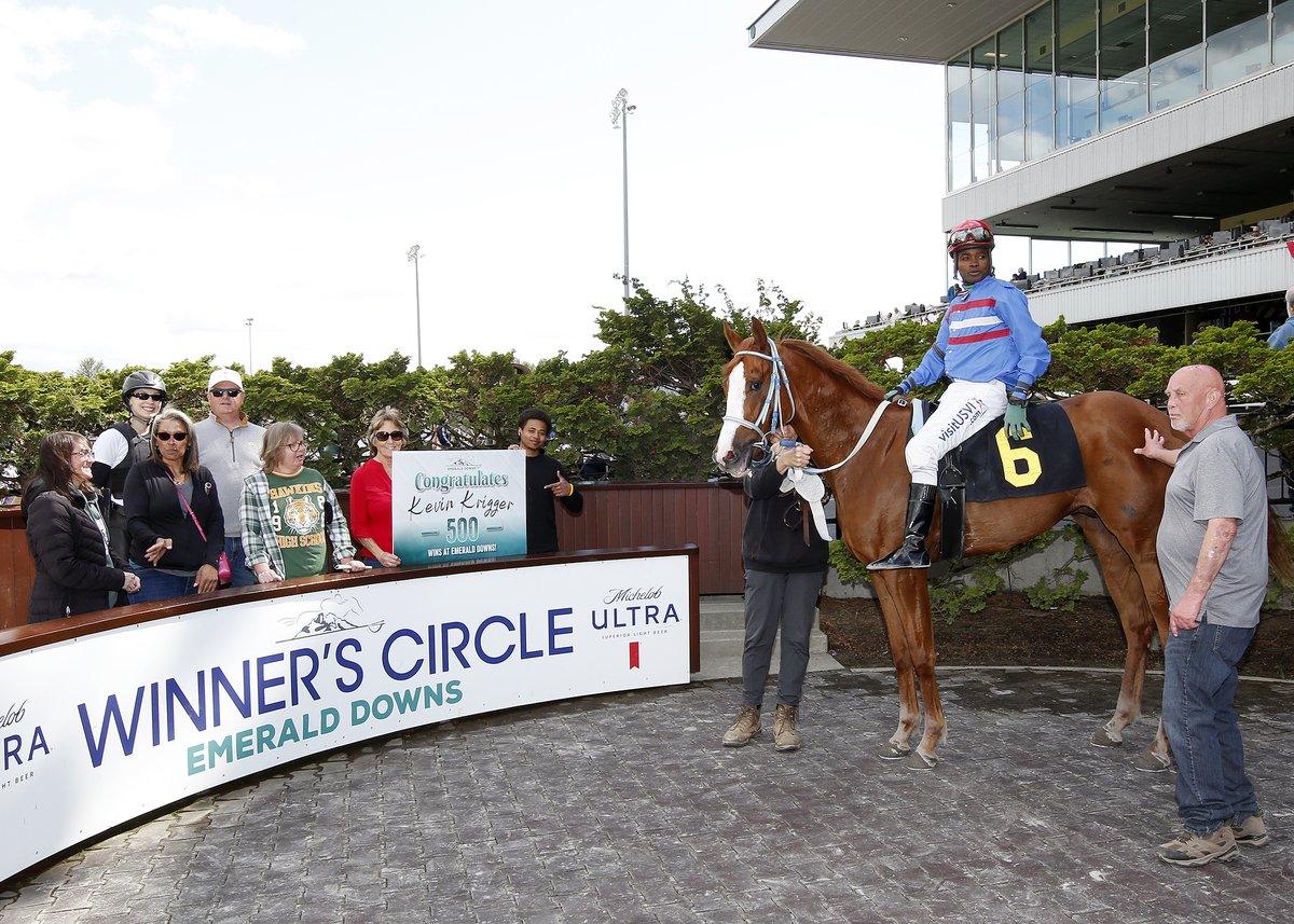 Emerald Downs tweet media