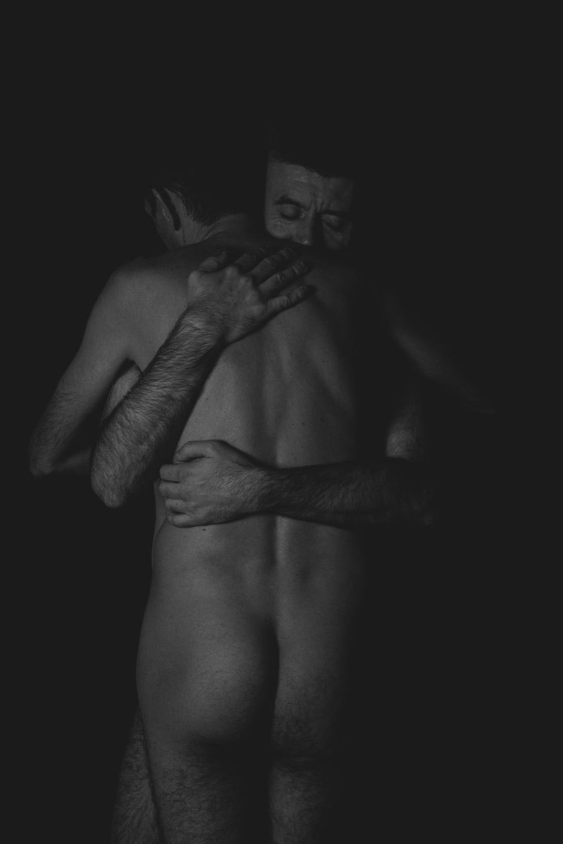 only_faans_art's tweet photo. “Embrace II”
Faans S. Meerlicht
2026
Giclée print on archival paper
594mm x 420mm
#FaansSMeerlicht #ArtPhotography #ContemporaryArt #ModernMasculinity #QueerArt https://t.co/RwMapqJlAq