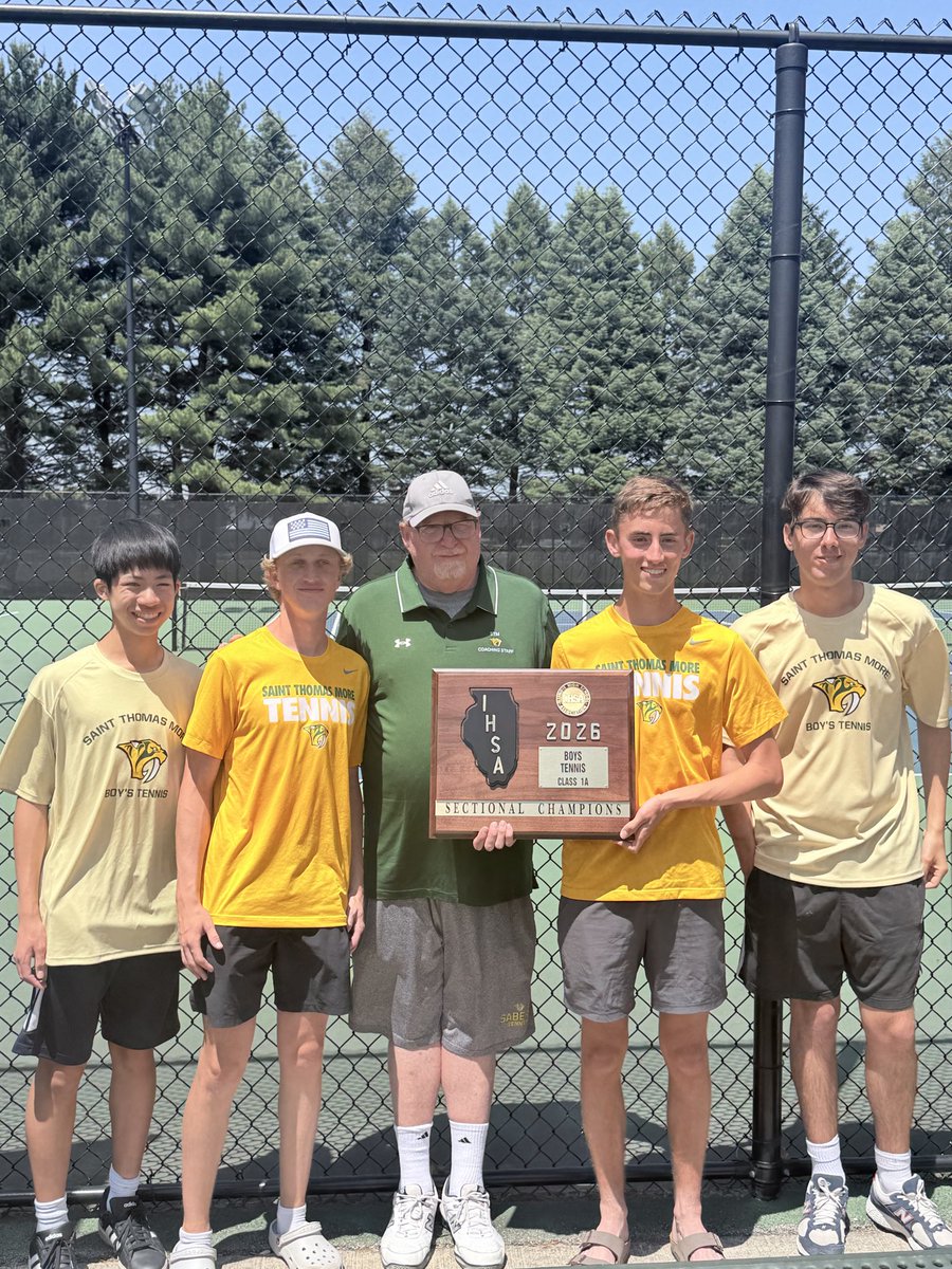 STMoreAD's tweet photo. Sectional Champions for the first time in STM history! https://t.co/OTI4jUqsuz