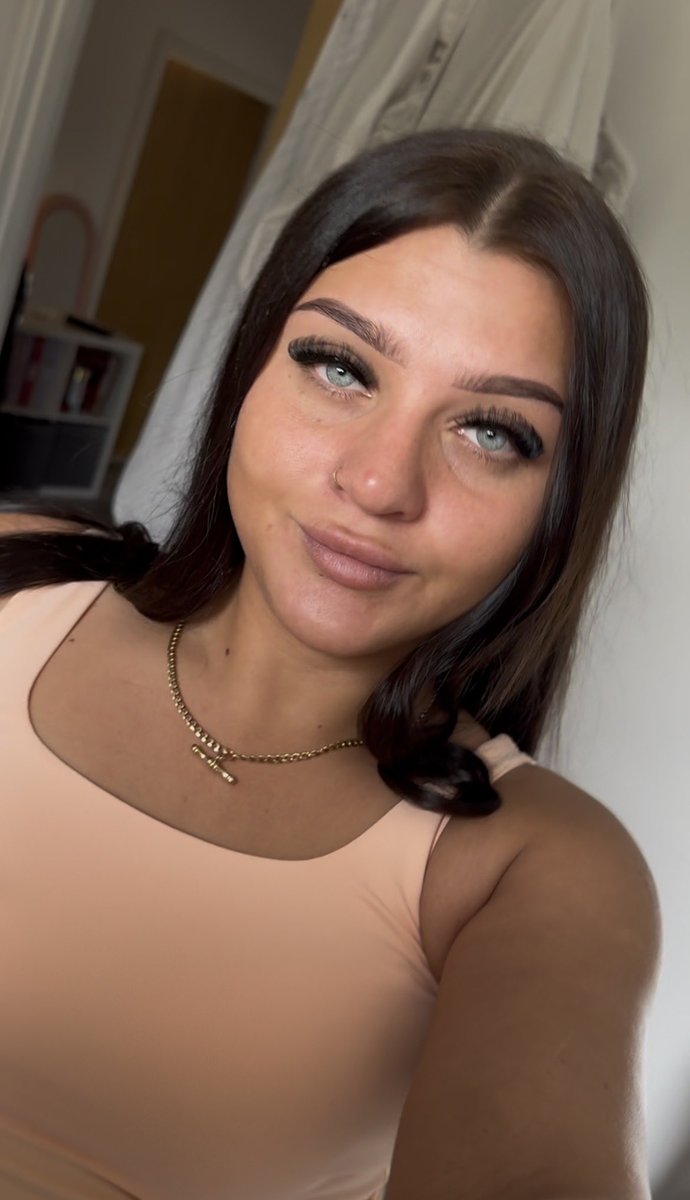 Becca Taylor tweet media
