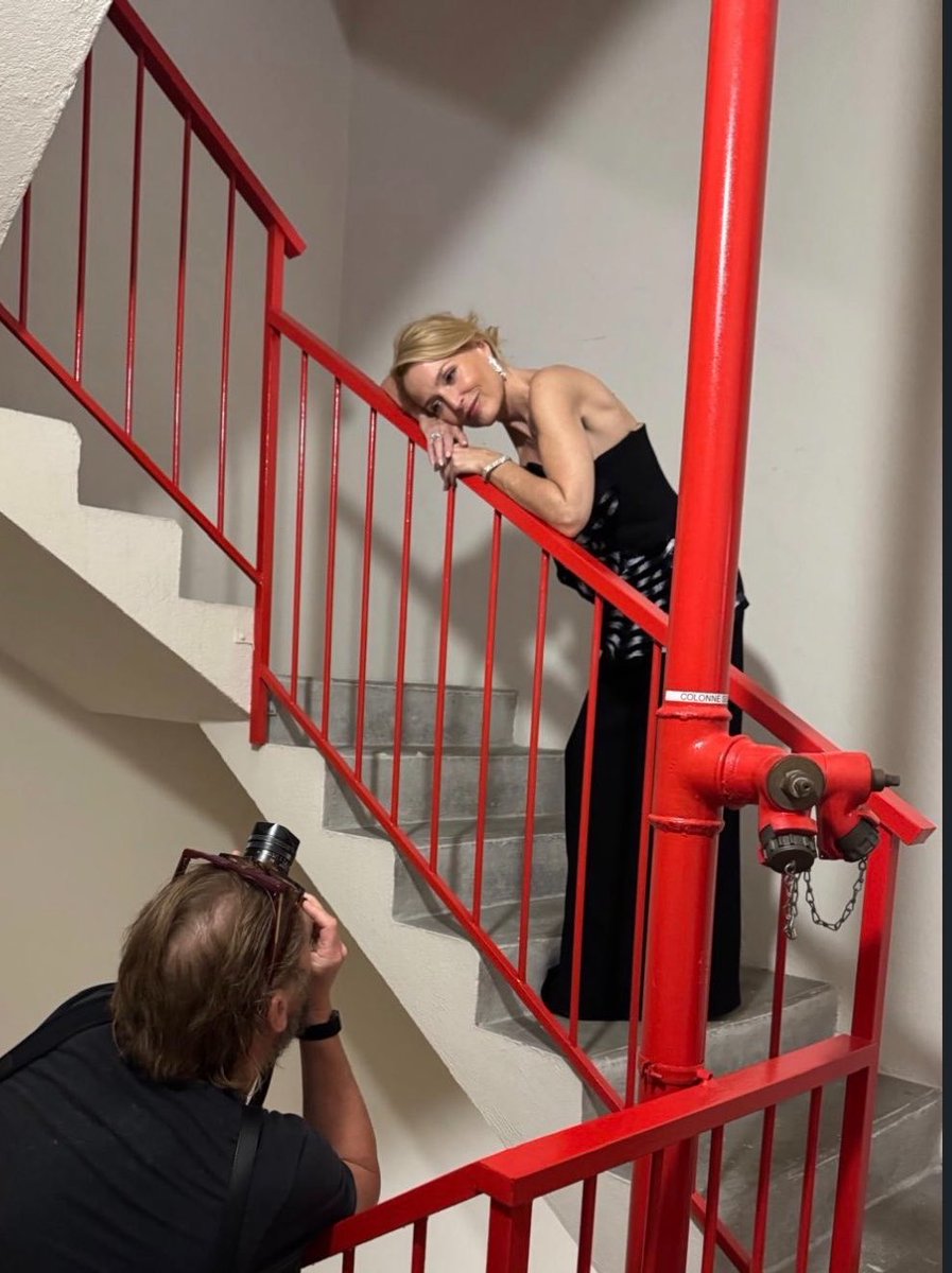 No Context Gillian Anderson tweet media