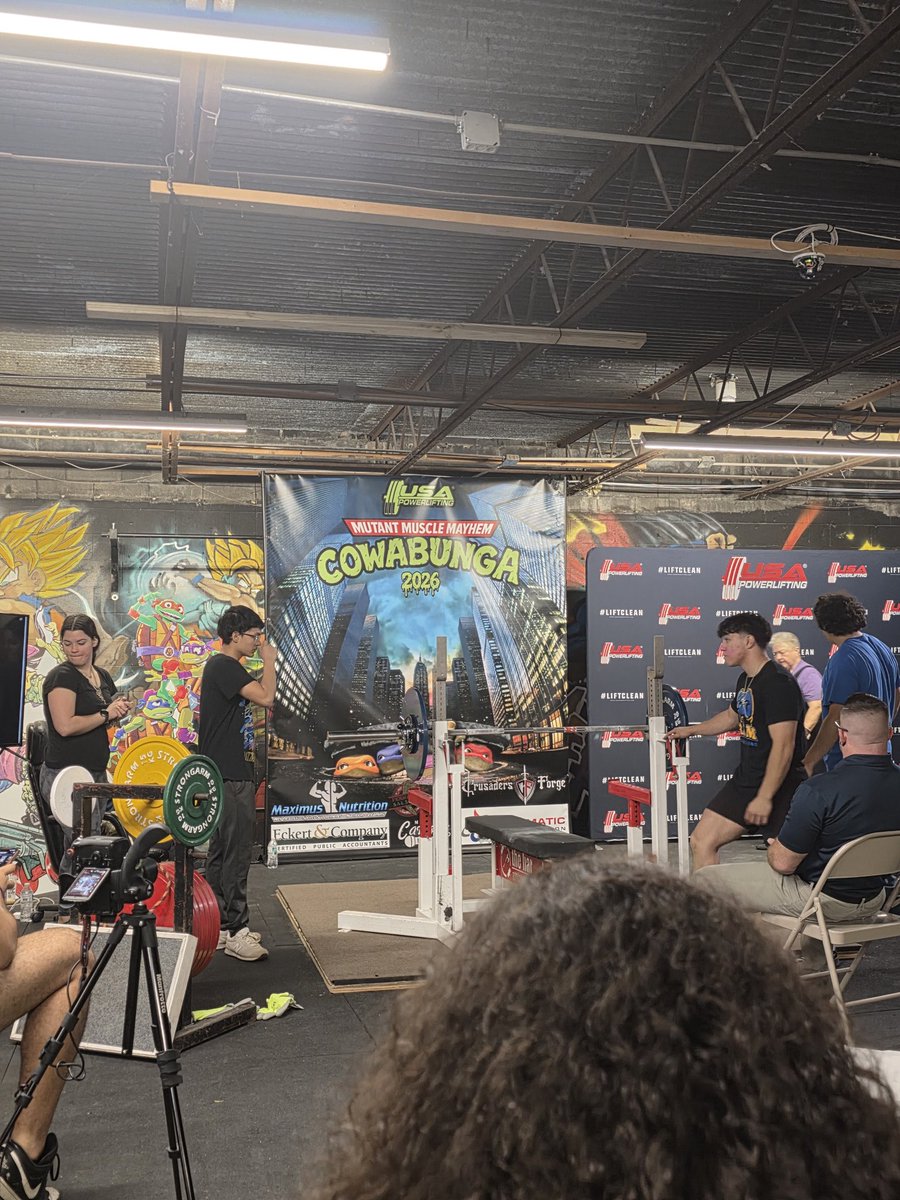 Aprilmcabee1's tweet photo. Out of all the sports I coached this year... powerlifting gas been the most rewarding. Looking forward to next year but before the year ends we got the opportunity to watch one of our HS seniors compete in his first non school powerlifting meet. I have made the decision to take up powerlifting as well. Young and old.... best sport to build confidence and to support your fellow lifters.