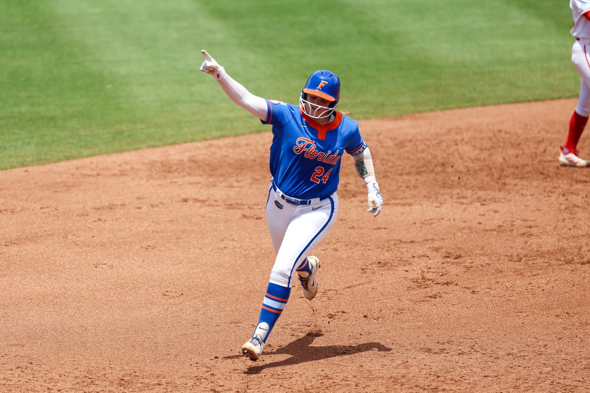 Gators Softball tweet media