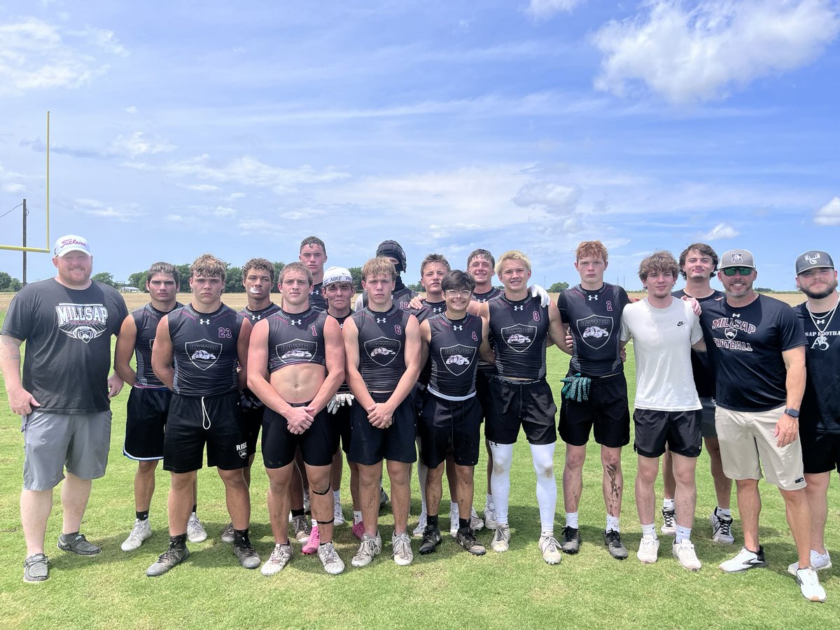 CoachJohnson61's tweet photo. 🔥 Outstanding day for The Brotherhood!! Lineman and 7on7 both qualified for state!Praise God! 

Also, very proud of the way our JV lineman competed today, well done men!
#ActLikeMen #GRIT 
@Matt_Stepp817 @RealNolanRuth https://t.co/jjNDykxwy6