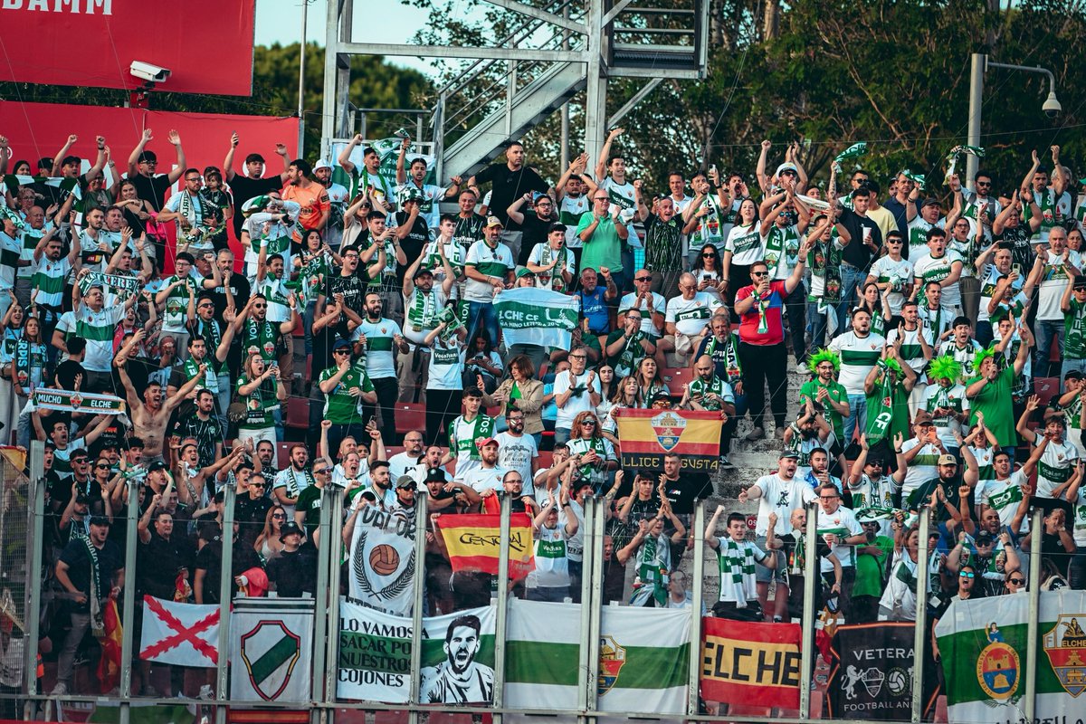 elchecf's tweet photo. 𝐀. 𝐋𝐎. 𝐄𝐋𝐂𝐇𝐄. 🍍💚 https://t.co/1BEyUCeIWs