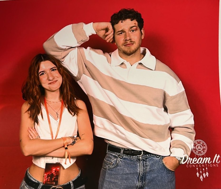 RyliverUpdates's tweet photo. NEW 
Oliver at FRR7 Convention in Orlando via
@HaileeNicole03 https://t.co/lLUa8TGuwR