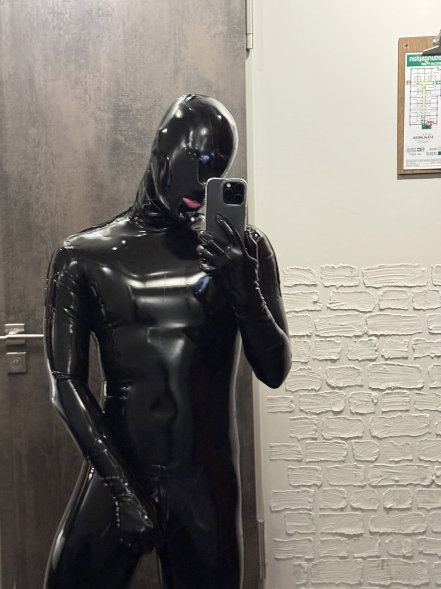 RubbTex (4k 🥳🥳) tweet media