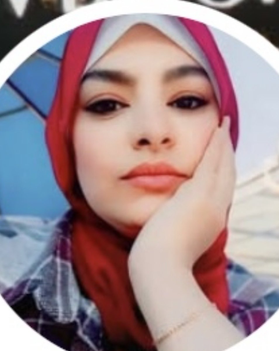 ksa14448's tweet photo. هذي ال🐷المصريه مقيمه في دبي 
اكيد محد راح يسوي لها شي 
لكن ممكن تقدم على وظيفه في السعوديه وتمنعون توظيفها https://t.co/WA3zY7GigI