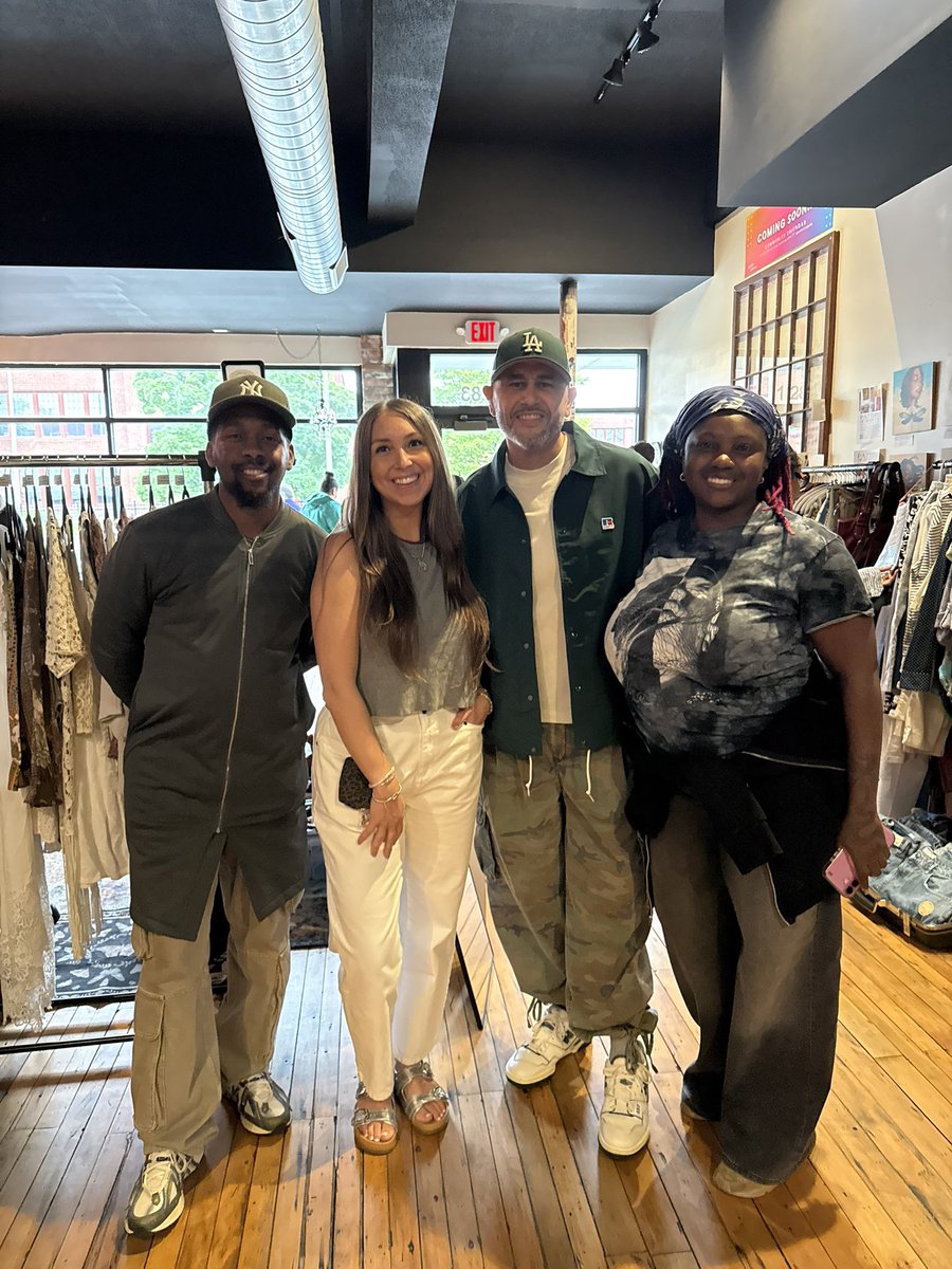 DJMEECHIE's tweet photo. TODAY WE DRIP 💧

Hartford’s newest day vibe is officially HERE.

Music. Fashion. Coffee. Wine. Community.

Rain or shine, we’re activating inside at @semillahtfd with nothing but good energy all day long.

🎶 R&amp;B + feel-good vibes
🍷 Signature pours ☕ https://t.co/VrAs6rbI46