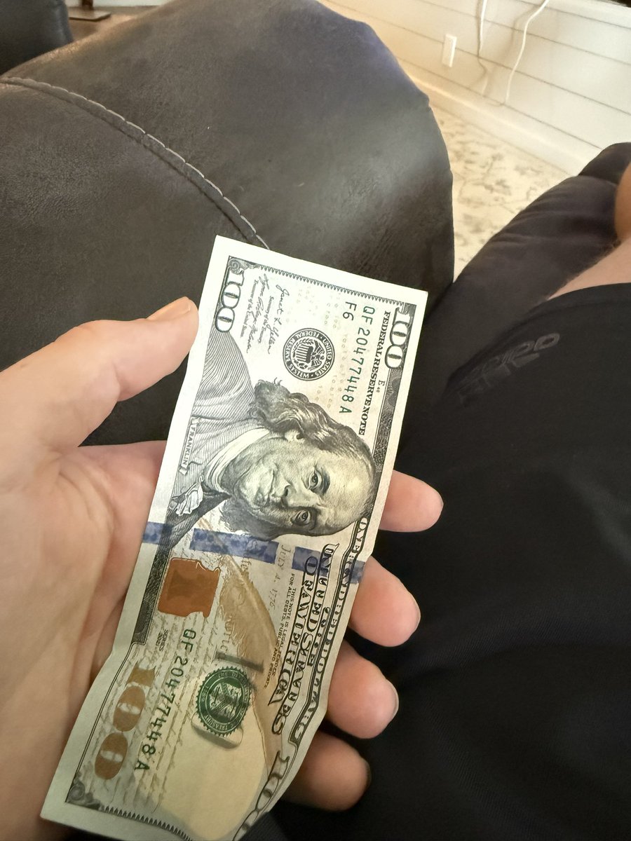 FreezerFrank11's tweet photo. Told grandma I was going to the casino with the hometown group tonight #goat https://t.co/CB4k0dPvuV