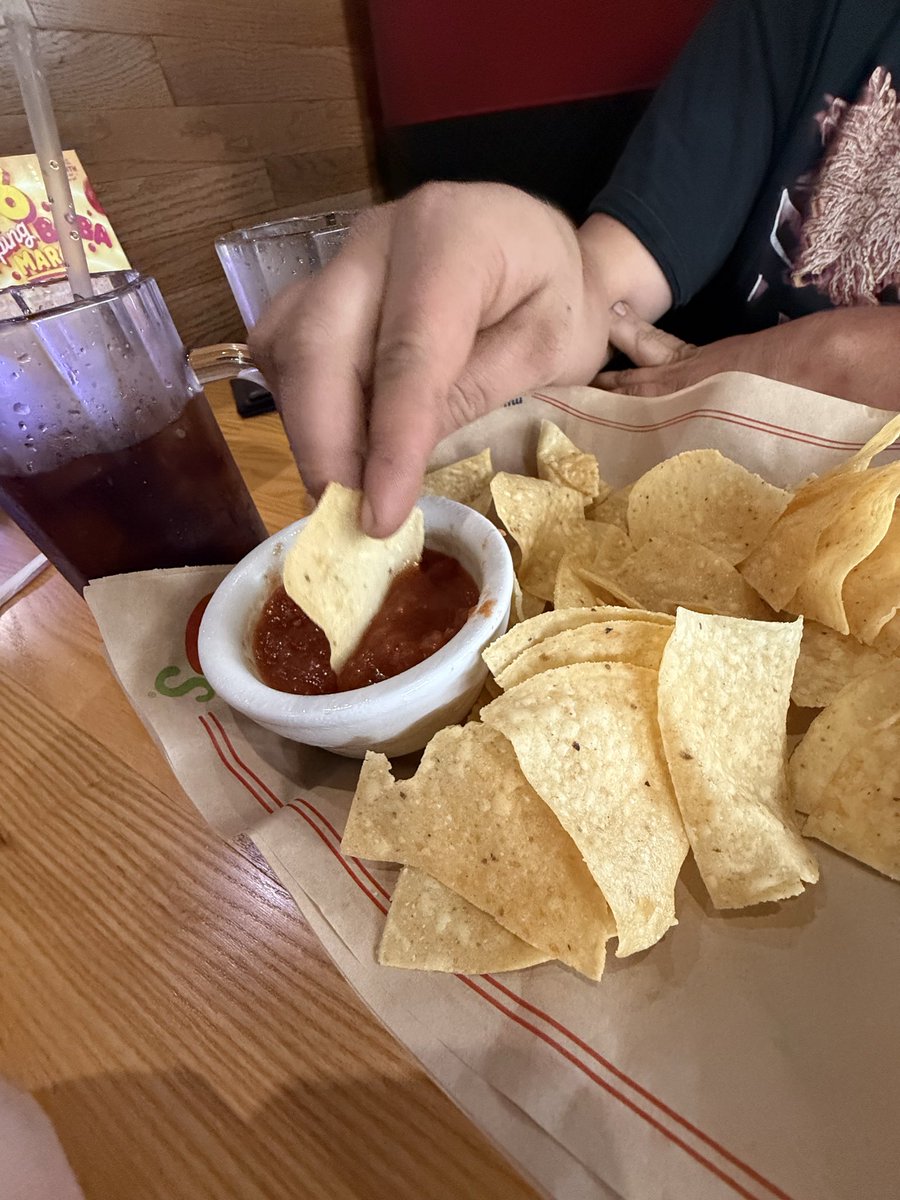 servingcuntonx's tweet photo. @Chilis I am in you 🙌 https://t.co/GOsehUIpLF