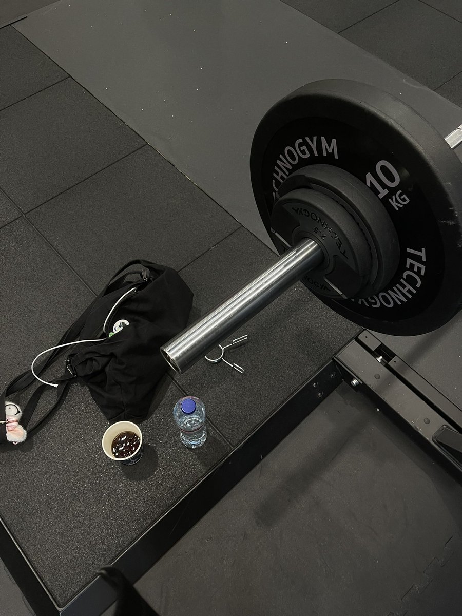 riaindeclup's tweet photo. اي اليوم pre-workout كان معصوب 
Can’t be better wallahi https://t.co/i1iCck9Ra8