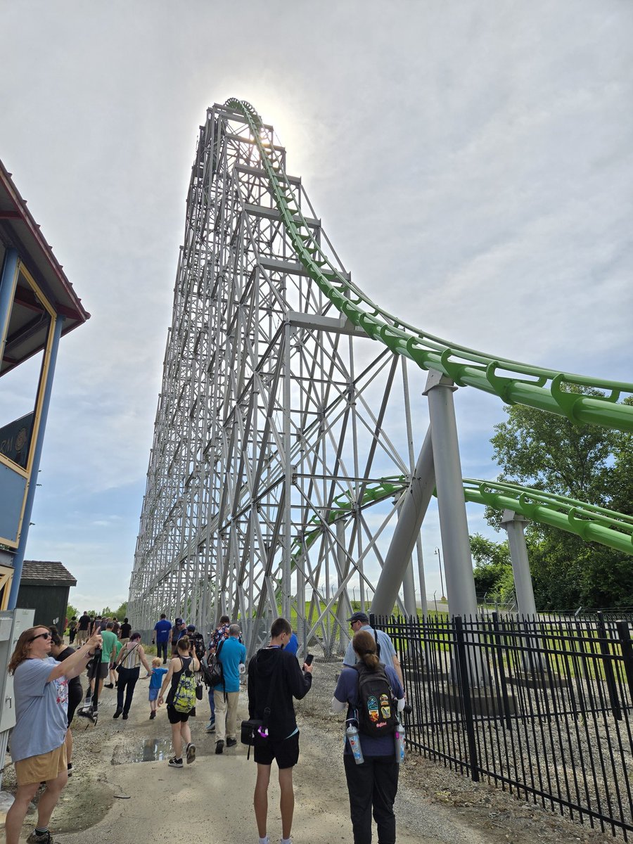 ACE_HoA's tweet photo. Attendees kicked off #ACEAroundTheWorld with behind-the-scenes access to Patriot, Timber Wolf and Mamba, allowing for some unique photo opportunities and up close views of the rides before @worldsoffun opened to the public. #RideWithACE https://t.co/iEIzb21xak