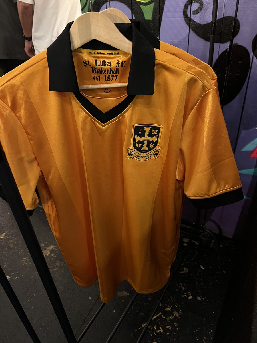 WlvVsMonkeyKong's tweet photo. Have to say these are genuine quality, got these spot on, the club could learn something. https://t.co/koiGewIXP5