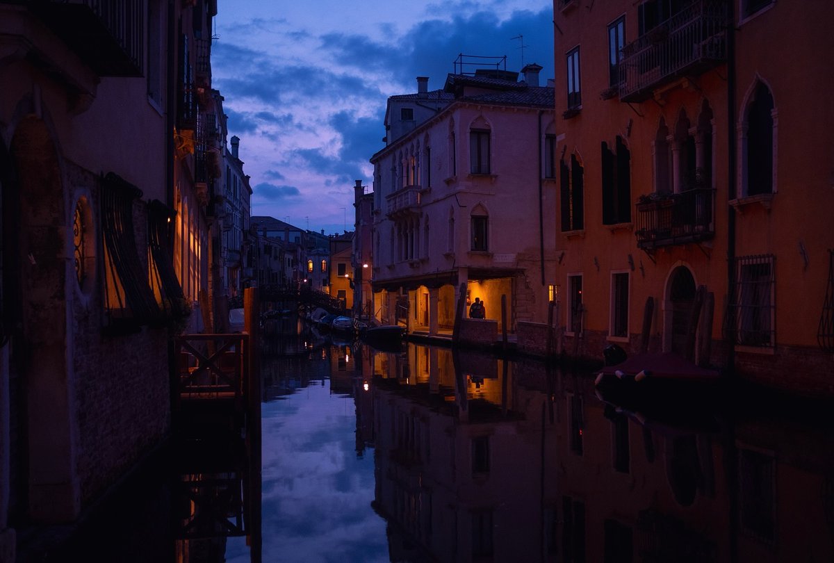 annamo_ana's tweet photo. Chad Schneider, Venice. https://t.co/Sm4rpaHVq8