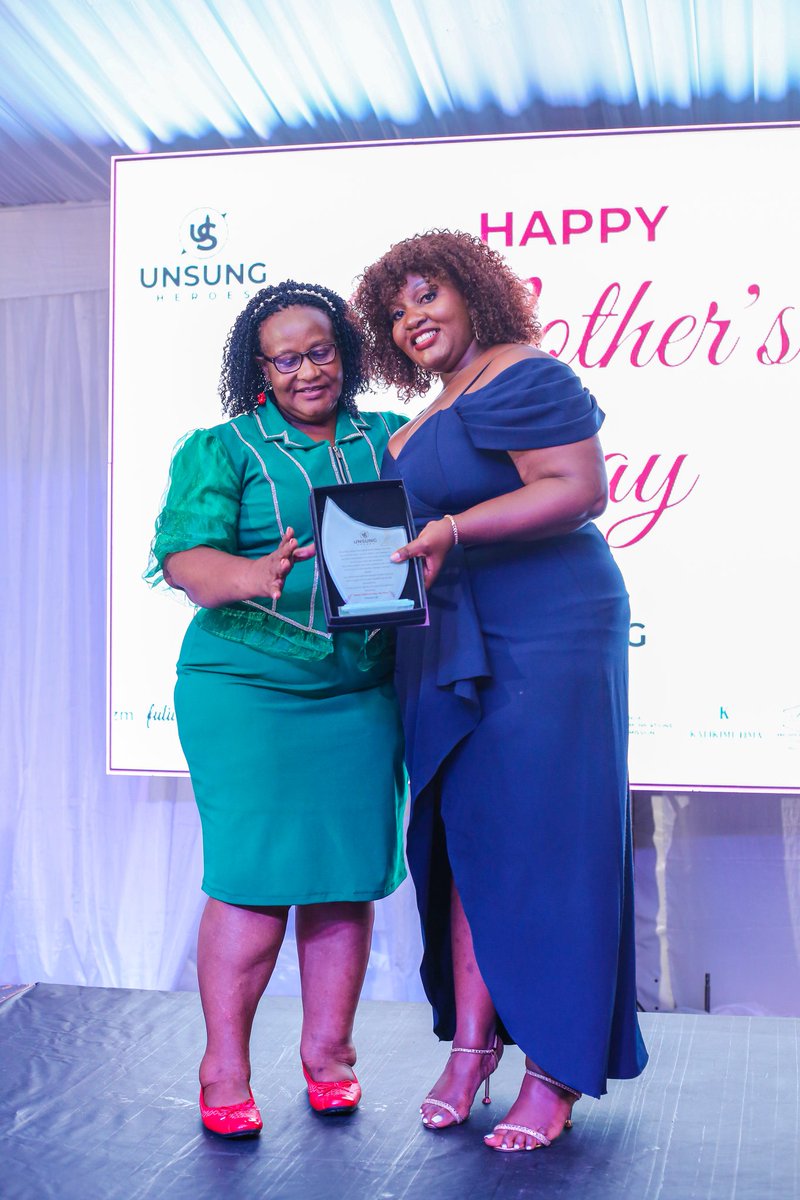 KinuaFoundation's tweet photo. what is one memory you’ve shared with your mum that you will never forget?
 laughing together in the kitchen ?, walking home after school?, or the way she comforted you when life was difficult.  Mothers are memories..,WHATS YOURS on her? https://t.co/zzSR0rekra
