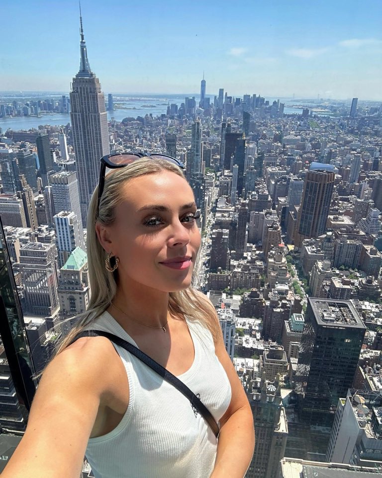 PresentersTv's tweet photo. Emma Paton https://t.co/x3xINfb0el