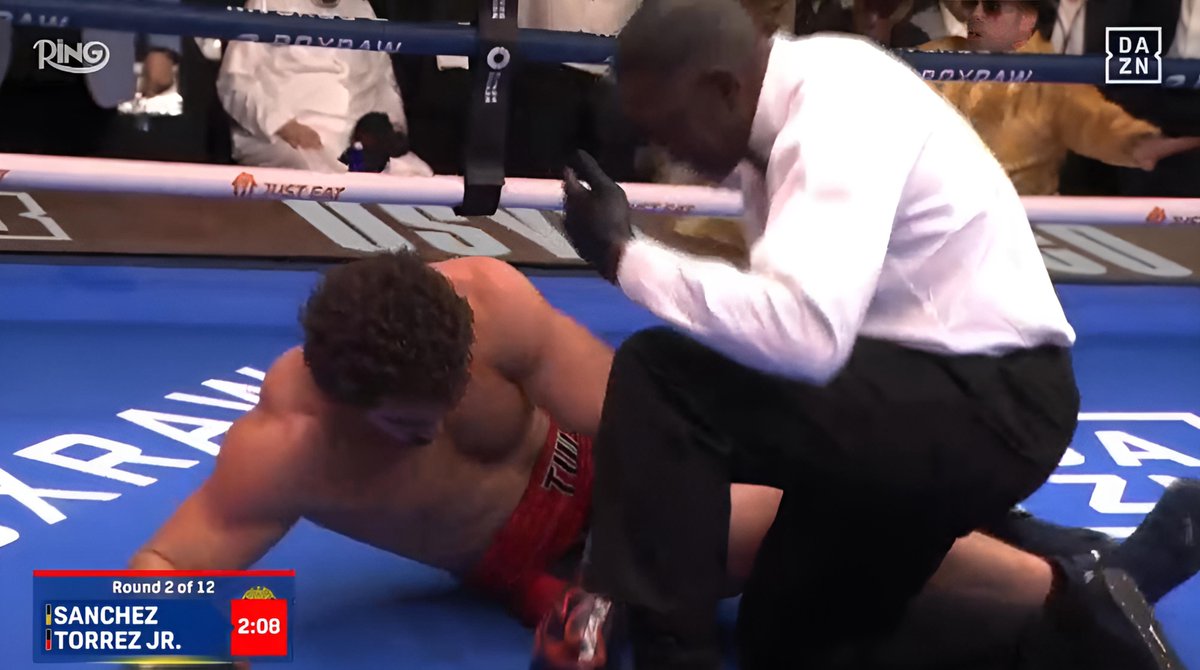 boxing_orbit's tweet photo. ‼️ FRANK SANCHEZ PUTS RICHARD TORREZ JR OUT IN R2 💥😱

#UsykRico https://t.co/JfikedzcFk