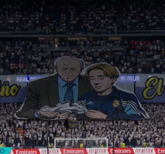 theMadridZone's tweet photo. 🚨⚪️ TIFO at the Bernabéu: 

“Don Alfredo Di Stefano x Dani Carvajal.” https://t.co/JwV3YzrWSc