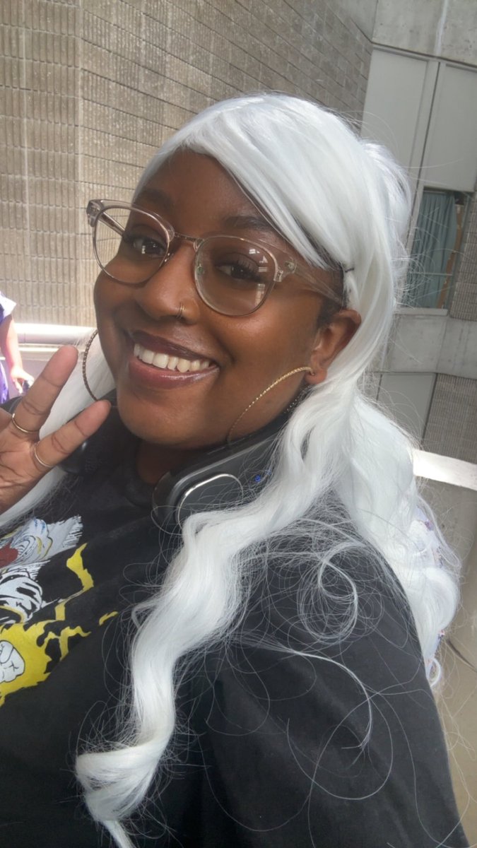 chronically illbo baggins🔜Momocon tweet media