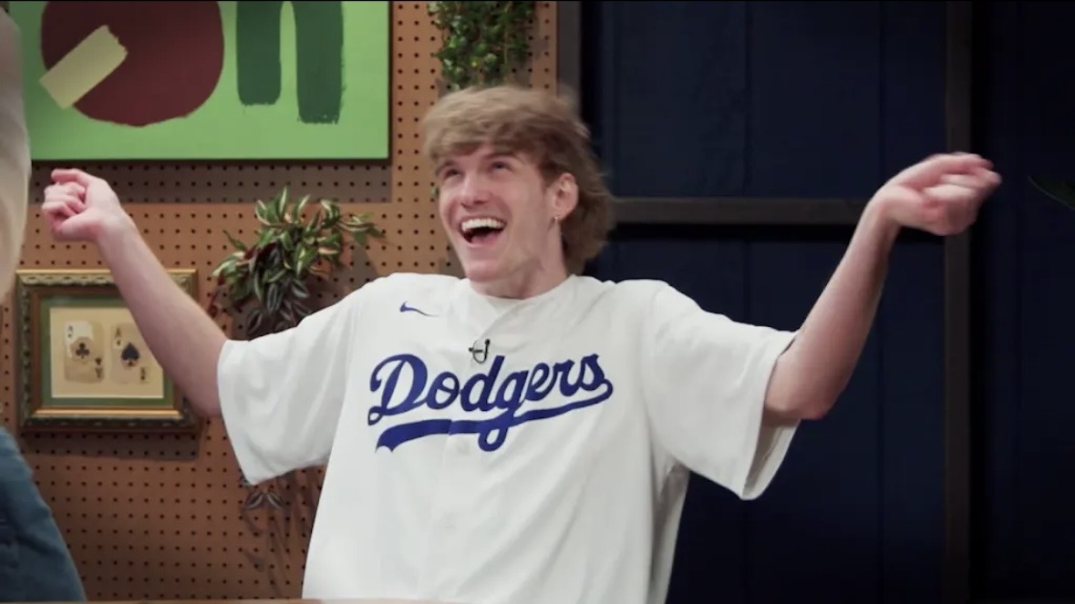smosh ❯❯ base tweet media