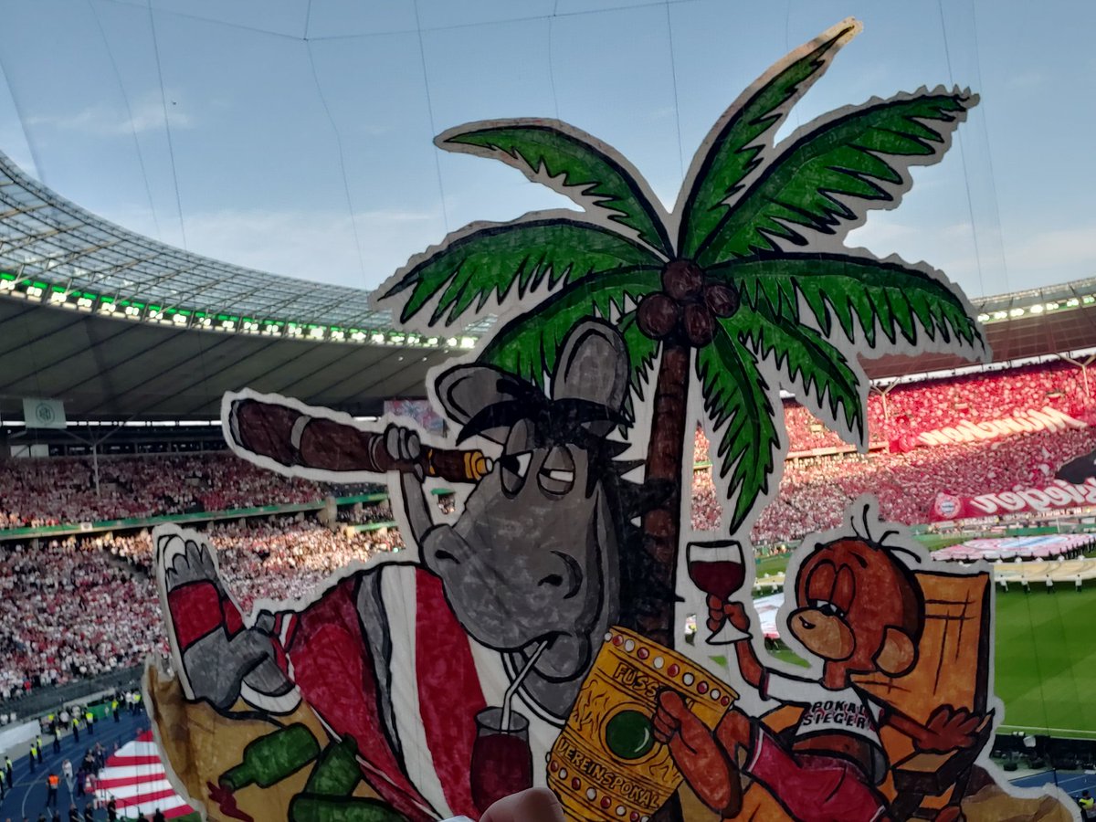 DaGr77's tweet photo. Sehr starke 1. HZ. Jetzt nicht nachlassen und vielleicht klappt es ja wirklich mal vorne. #VfB #FCBVfB #DFBPokalfinale https://t.co/Y3xHKs5Sd3
