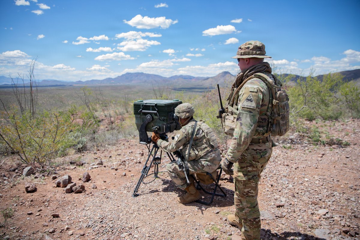 JointTFSB's tweet photo. Clearing the line🪜#JTF_SB #Soldiers utilize advanced surveillance and remove makeshift ladders staged along the #southernborder. Daily patrols deliver critical detection and monitoring support to U.S. Customs and Border Protection.
@USNorthernCmd @DeptofWar @CBP #WeHaveTheWatch https://t.co/TJo3ogLHCY