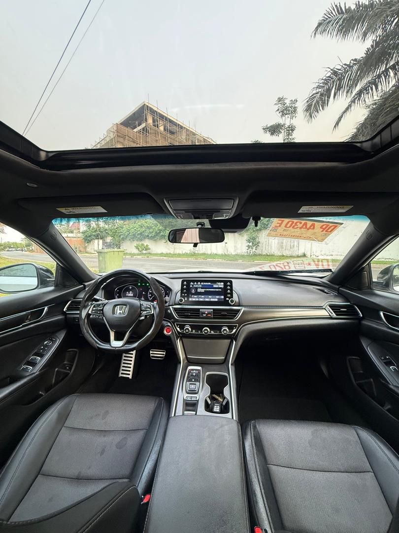 badbrace09's tweet photo. 2021 Honda Accord Sports 2.0T 
Price:GH¢🇬🇭270k—Recently cleared 
Call📞:0509883401 https://t.co/nYS9z4E77w