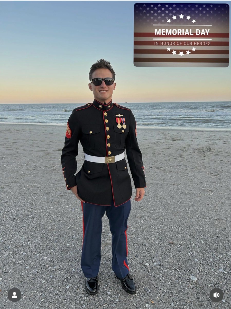 ChelmsfordFb's tweet photo. Before the beach trips, cookouts, and long Memorial Day weekend celebrations began, the CHS Football team took time on Friday to reflect on the true meaning of Memorial Day by learning about the life and sacrifice of United States Marine Corps Sergeant Colin Arslanbas. https://t.co/mAXbyl3wIk