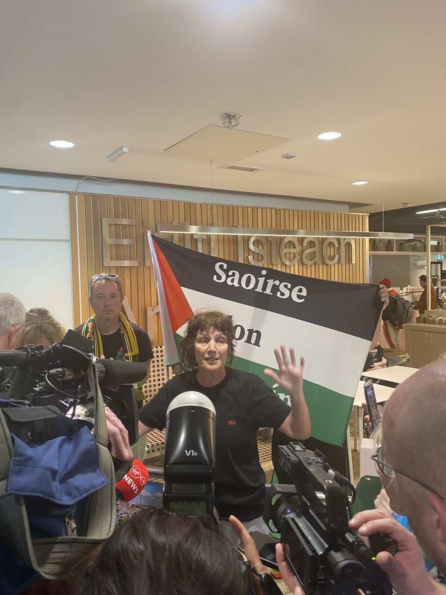 Amnesty Ireland tweet media