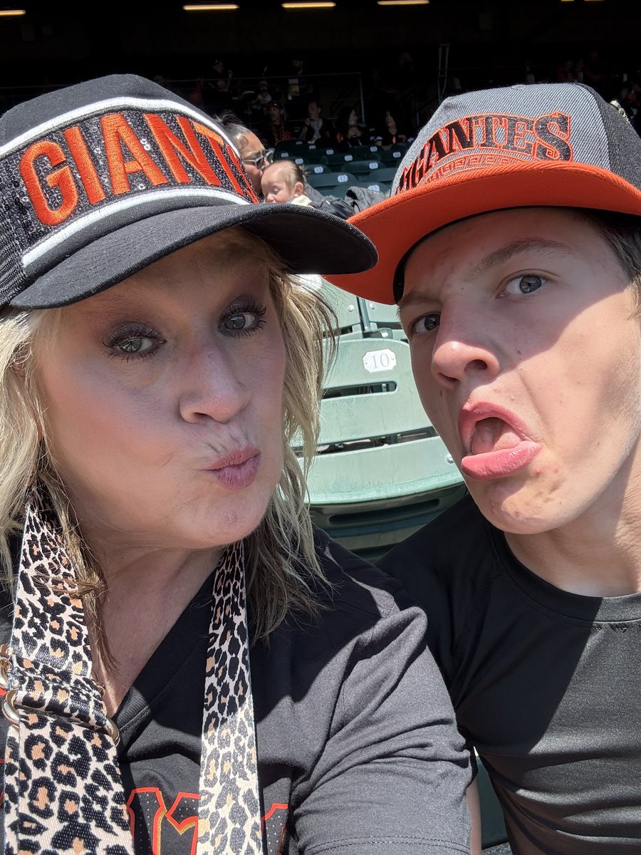 RoxanneMarie63's tweet photo. A beautiful Saturday at @OracleParkSF @SFGiants and with the best grandson! #nothingbetter 🖤🧡⚾️ https://t.co/i3ADlUYB9q