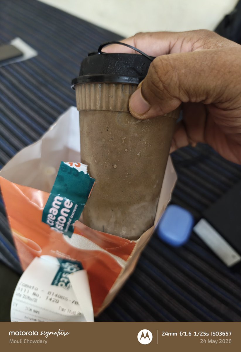 dmvnsaid's tweet photo. @zomato @zomatocare

Received incorrect order. Need refund immediately https://t.co/u9mDpy4P0M