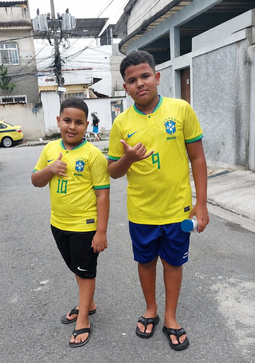 lopes_thammyres's tweet photo. Meus bbs. https://t.co/NRI3jUL6Qb