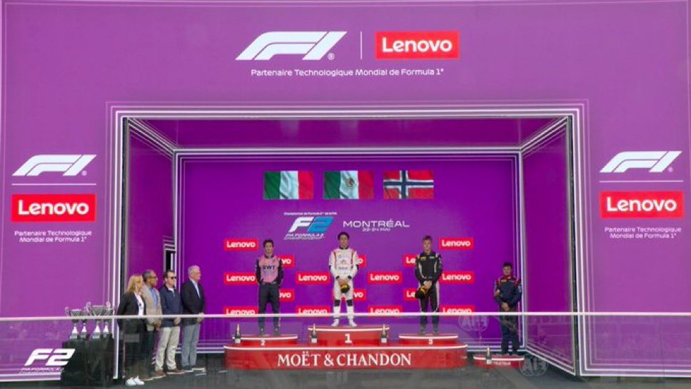 diegofmejia's tweet photo. ¡Primera victoria para Noel León en la F2! Desde la cuarta victoria de Esteban Gutiérrez en la GP2, en 2012, no sonaba el himno mexicano en el podio de la antesala de la #f1. Gran carrera, cerebral y asertiva. 🇲🇽 https://t.co/m5q3DBGdBu
