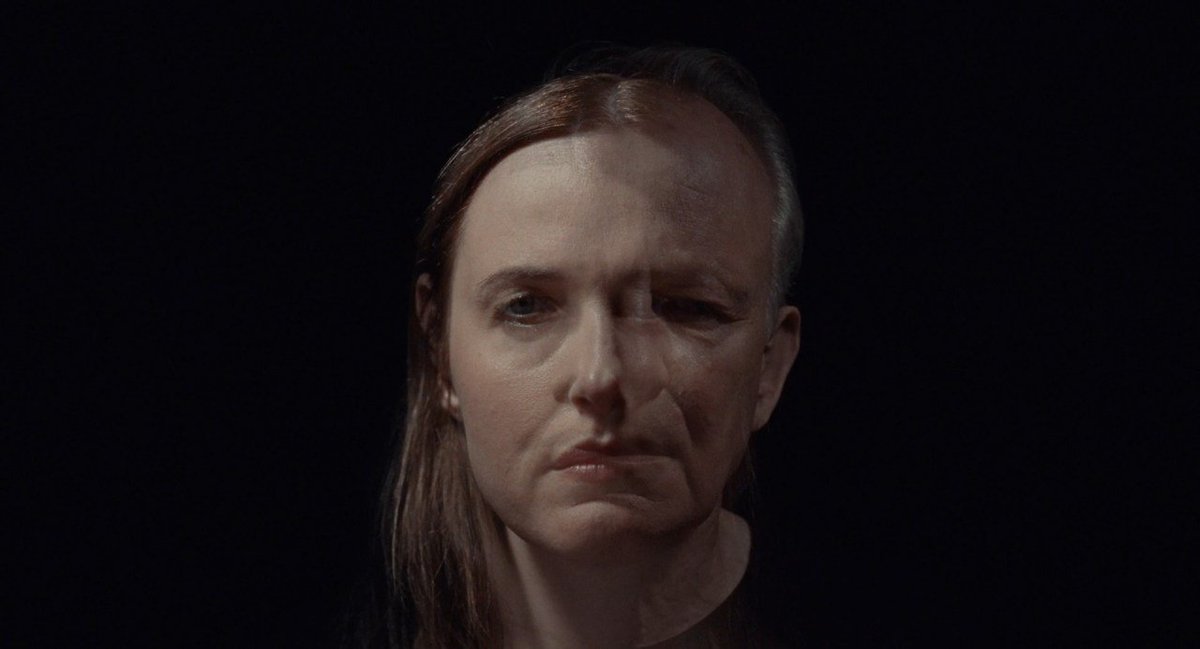TheCinesthetic's tweet photo. Sentimental Value (2025) dir. Joachim Trier https://t.co/dfIR8H1a6f