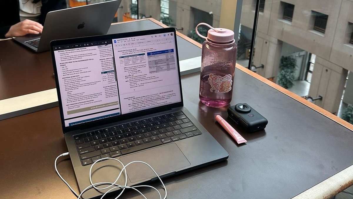 pilatesgirly's tweet photo. let's get this degree https://t.co/HESLXbCHgH