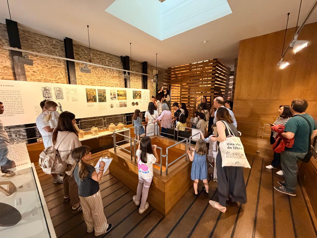 Cultura_Coruna's tweet photo. 📍 Os espazos culturais da cidade celebraron o Día dos Museos con actividades para todos os públicos: obradoiro infantil no Kiosco Alfonso, teatro na Casa Museo Picasso, escape room na Casa Museo María Pita e a música de @SilviaPenide.

✨ Cultura para vivir desde dentro. https://t.co/GbGxoTlIY1