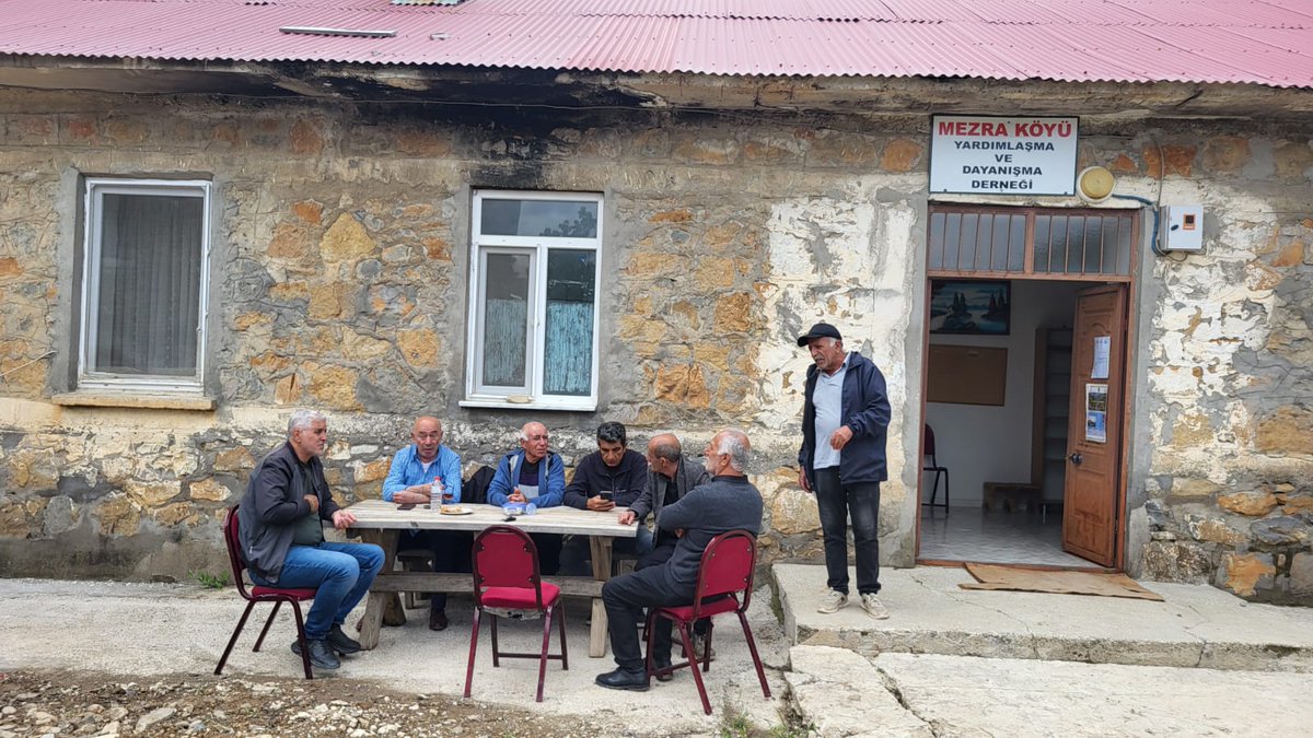 kilicoglyilmaz's tweet photo. #Mezra Köyü’ndeydik…

#Gönül teraziniz bozulmasın; vicdanınız daima hakkın, #merhametin ve #insanlığın yanında olsun.

@abuyukgumus @MustafaAlkayis
@CengizDMRKY47 @hakanozer62 https://t.co/j3m3NtBOu3