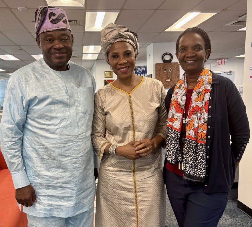 ahunnaeziakonwa's tweet photo. Pleased to have met with HE Dr @JimohIbrahimCFR, 🇳🇬Nigeria’s newly appointed Permanent Rep to the @UN. We had a productive discussion on strengthening collaboration &amp; advancing shared priorities around youth empowerment, innovation &amp; economic transformation across Africa. https://t.co/pd6MY0HDrV