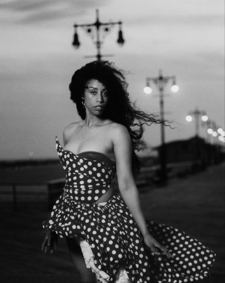 RochelleJUpdate's tweet photo. Rochelle Jordan for @TheCut ☆ https://t.co/DdXLMFeORC