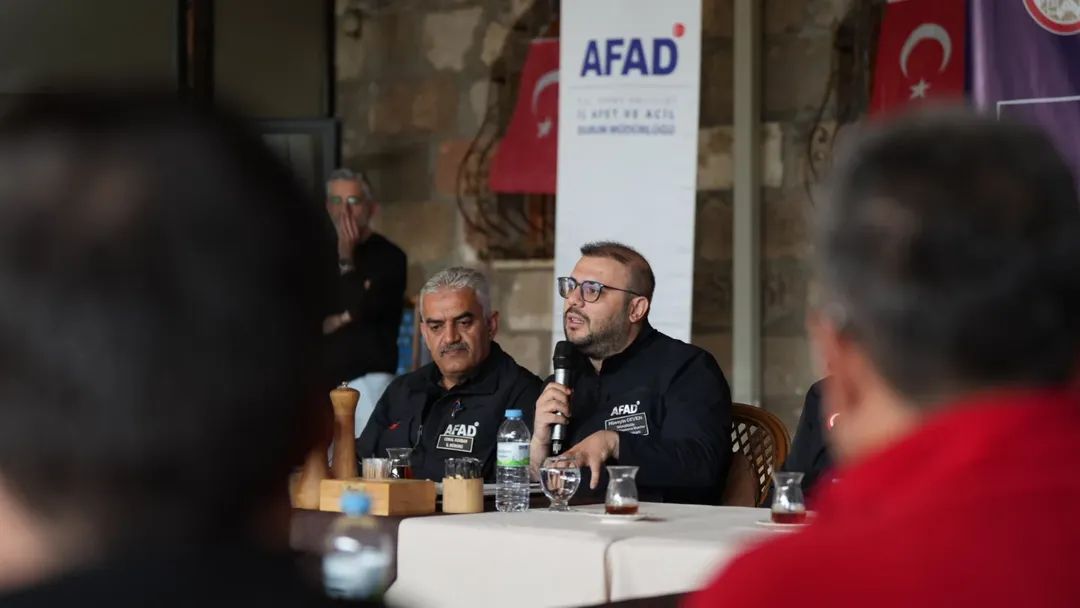 yldrmuzm's tweet photo. Akredite Ekipler İşbirliği ve Koordinasyon Toplantisi ilimizde gerçekleştirildi. Sivas MEB AKUB olarak toplantıya katılım sağlandı emeği gecenlere teşekkür ederiz.
@tcmeb 
@Yusuf__Tekin 
@bilalmacit
 @meb_adsp
@MetinTayarer 
@mebakub https://t.co/JL53XDC65Y
