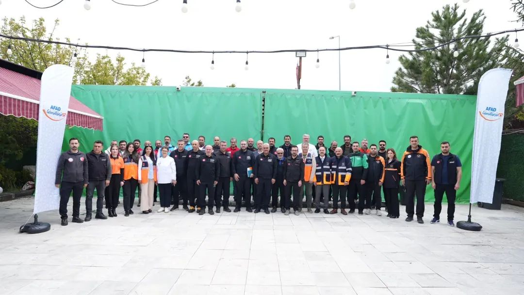 yldrmuzm's tweet photo. Akredite Ekipler İşbirliği ve Koordinasyon Toplantisi ilimizde gerçekleştirildi. Sivas MEB AKUB olarak toplantıya katılım sağlandı emeği gecenlere teşekkür ederiz.
@tcmeb 
@Yusuf__Tekin 
@bilalmacit
 @meb_adsp
@MetinTayarer 
@mebakub https://t.co/JL53XDC65Y