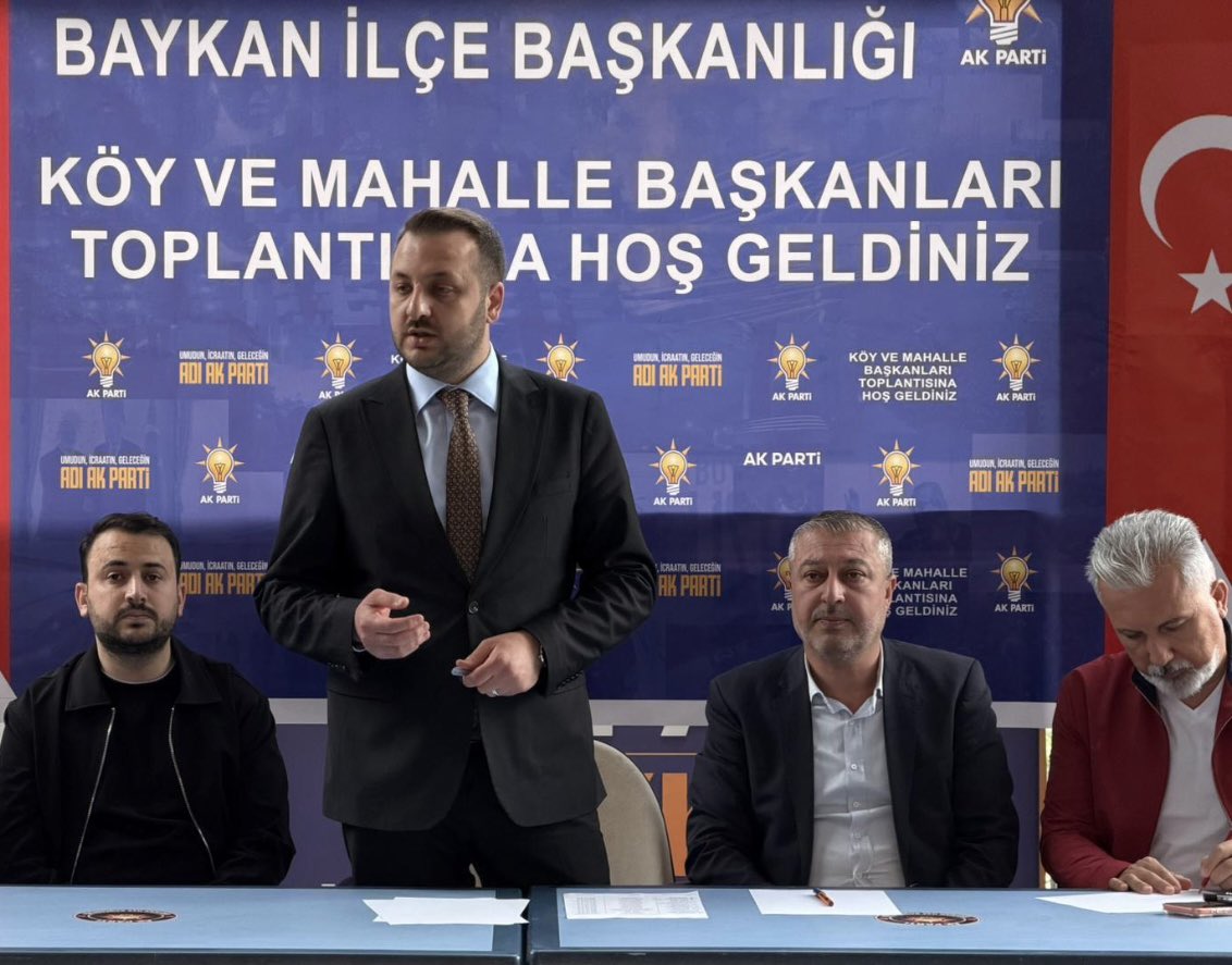 AKPartiAtabag's tweet photo. il Başkanımız Sayın @AvCanerOzturan Öncülüğünde AK Parti Baykan Köy ve Mahalle başkanları toplantısını  gerçekleştirdik. @cahit_gm @fikretlale @mrtgul34 @AkPartiSiirt @Akparti https://t.co/pfgoHQT2Dn