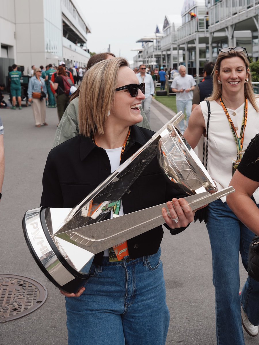 🏆 - Victoire de Montréal tweet media